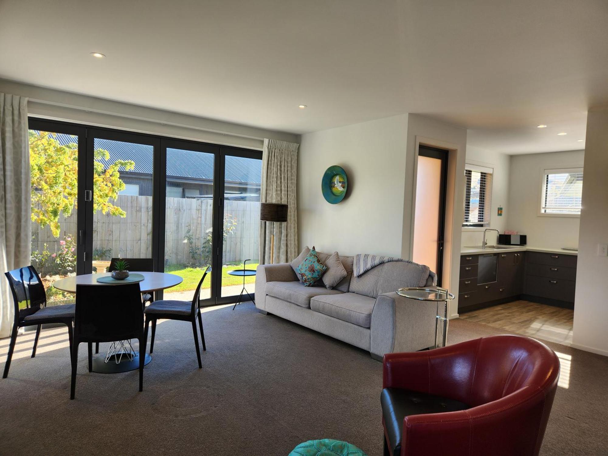 Equestrian View - Gorgeous Cozy Bungalow Shotover Queenstown Exterior photo